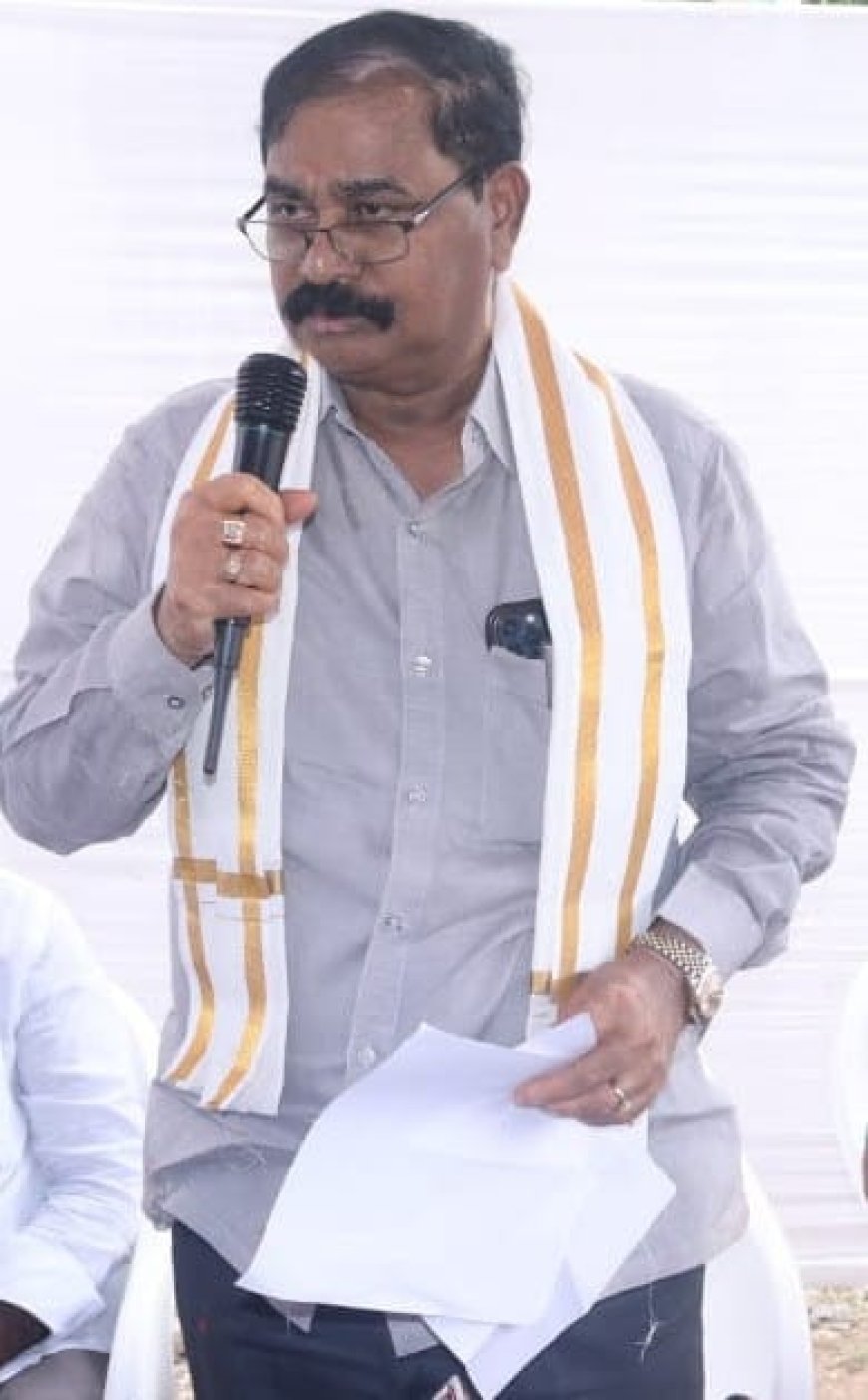 అధికారులకు, నాయకులకు ఎంపీ ఆదాల సూచన