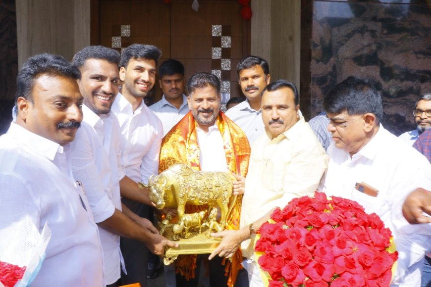 రేవంత్ రెడ్డిని కలిసి అభినందనలు తెలిపిన చల్లా శ్రీనివాసరావు