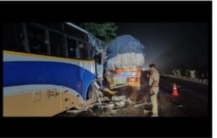 జాతీయ రహదారిపై ముందు వెళ్తున్న లారీని ఢీకొట్టిన ఆర్టీసీ బస్సు