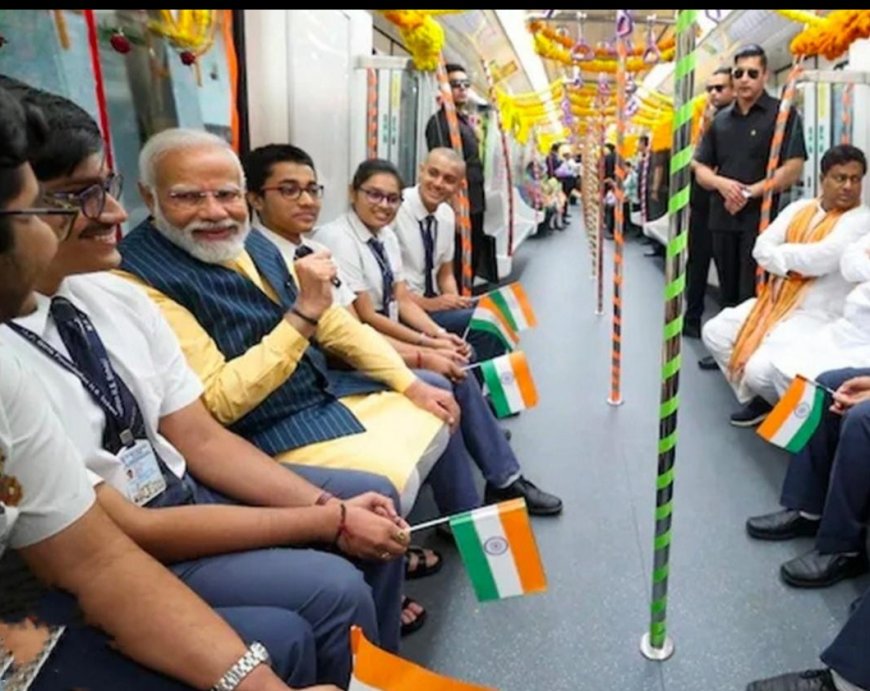 నీటి అడుగున మెట్రో సేవలు ప్రారంభించిన ప్రధాని నరేంద్ర మోడీ