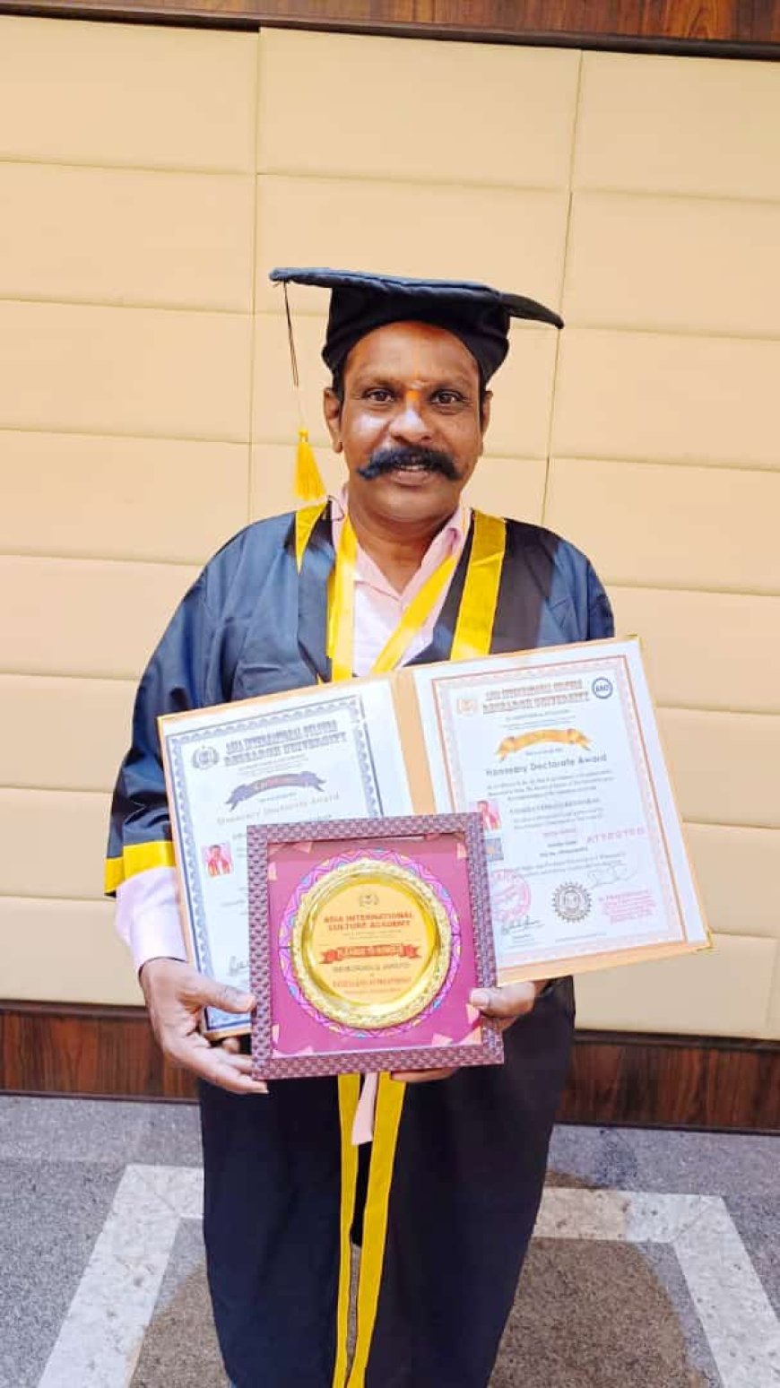 చక్కా వెంకట కేశవరావుకు గౌరవ డాక్టరేట్