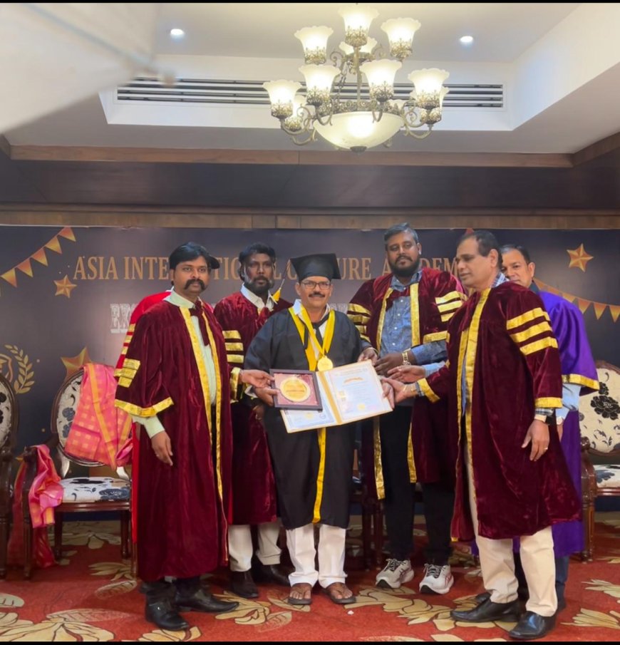 నాయి బ్రాహ్మణ ప్రధాన కార్యదర్శి వల్లూరు కోటేశ్వరరావుకు గౌరవ డాక్టరేట్ ప్రధానం