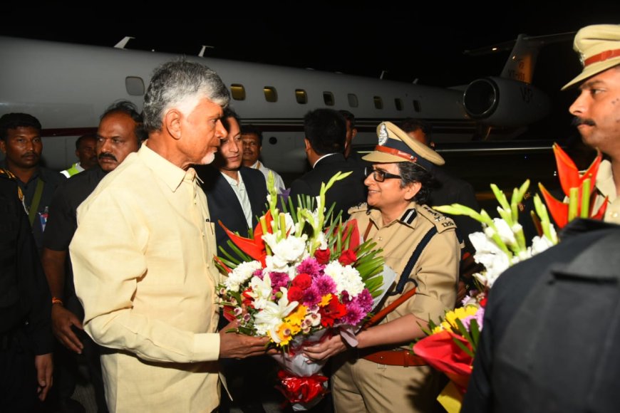 రేణిగుంట విమానాశ్రయంలో ముఖ్యమంత్రి నారా చంద్రబాబు నాయుడుకి ఘన స్వాగతం