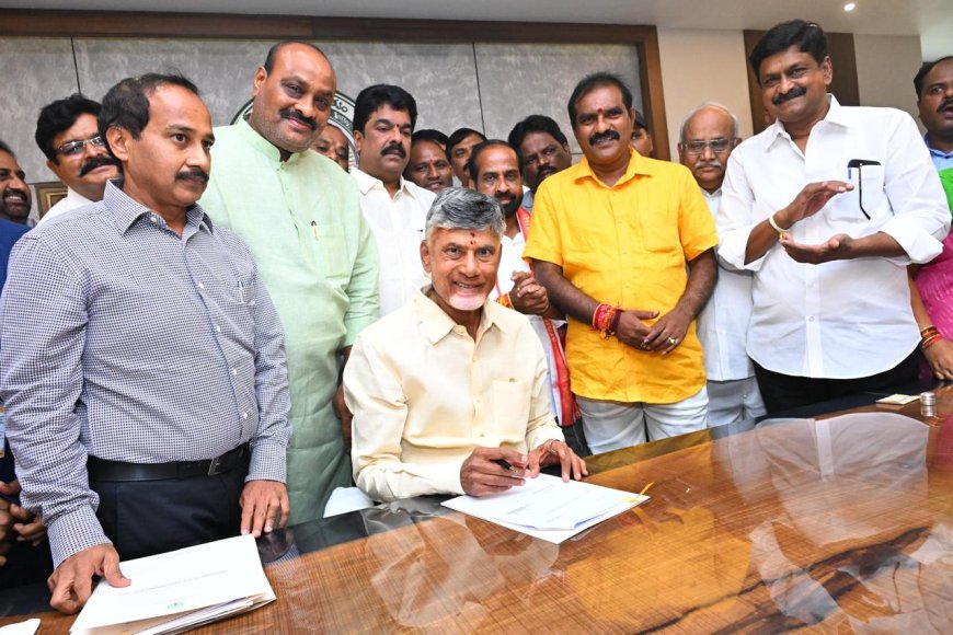 మంత్రులకు శాఖలు కేటాయింపు