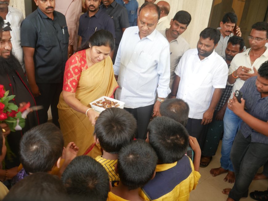 ప్రగతి ఛారిటీస్ సంస్థకు వీ పి ఆర్ విరాళం