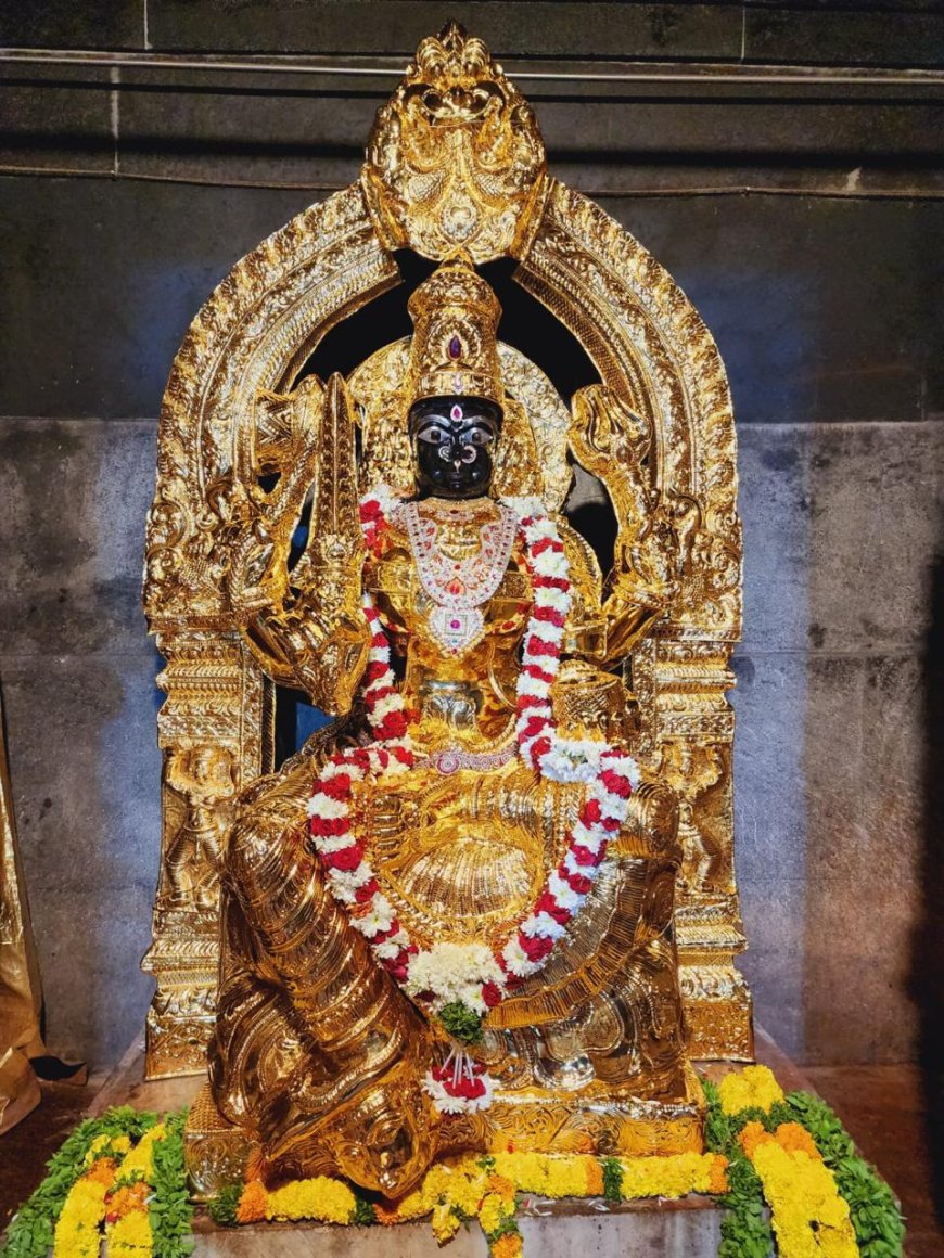 విజయదశమి సందర్భంగా స్వర్ణాభరణాలతో భక్తులకు దర్శనమిచ్చిన శ్రీ అంకమ్మ తల్లి