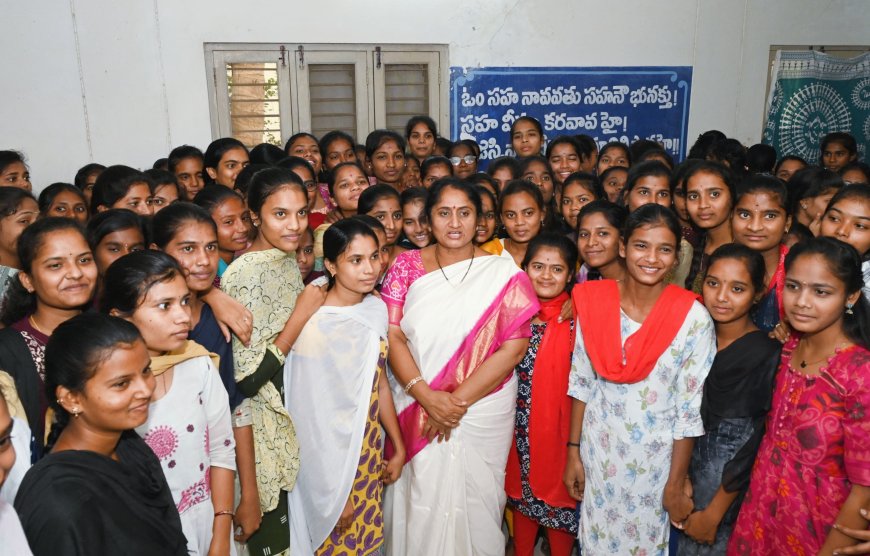 బీసీ హాస్టల్లో సీసీ కెమెరాలు ఏర్పాటు