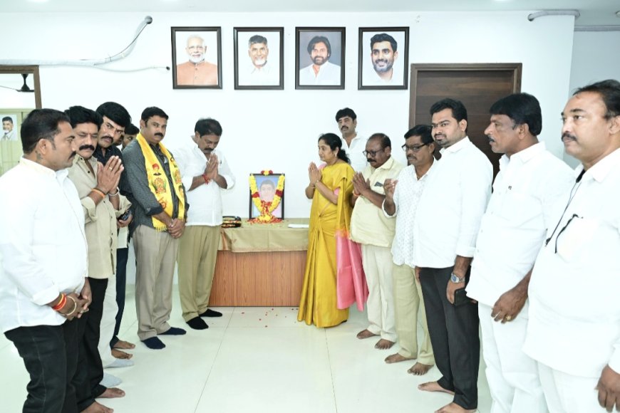 మహిళా విద్యకు సావిత్రిబాయి పూలే కృషి