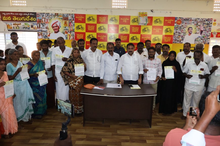 20 మంది లబ్ధిదారులకు రూ 19,01,127 సీఎంఆర్ సహాయనిది చెక్కులు పంపిణీ
