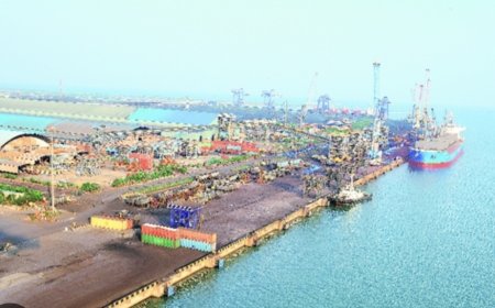 కృష్ణపట్నం పోర్టులో  5 వ నంబర్ ప్రమాదిక   హెచ్చరిక జారీ