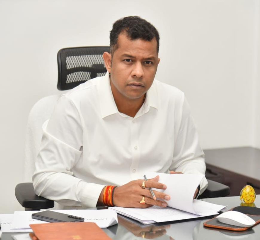 మోంతా తుఫాన్ ఎదుర్కొనేందుకు సిద్ధంగా ఉన్నాం  - కలెక్టర్