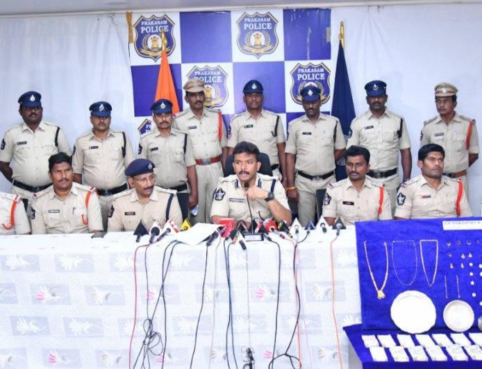 చీమకుర్తి దొంగతనం కేసును ఛేదించిన ప్రకాశం జిల్లా పోలీసులు