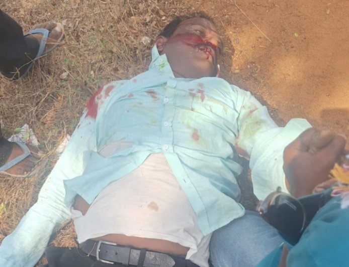 విద్యుత్ స్తంభాన్ని ఢీకొని వ్యక్తి మృతి