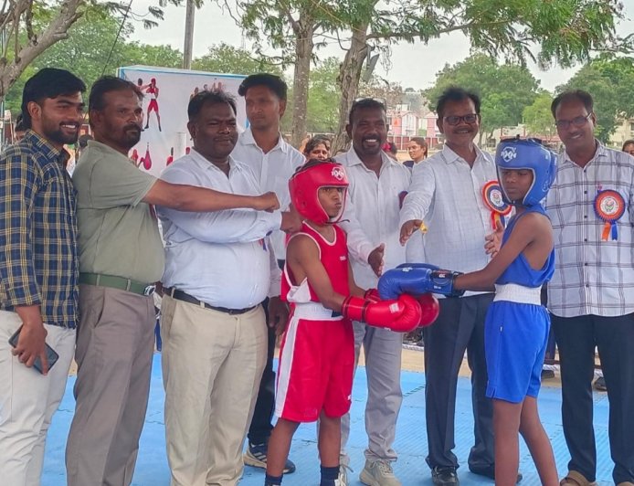 నవోదయలో  రీజనల్ బాక్సింగ్ పోటీలు ప్రారంభం