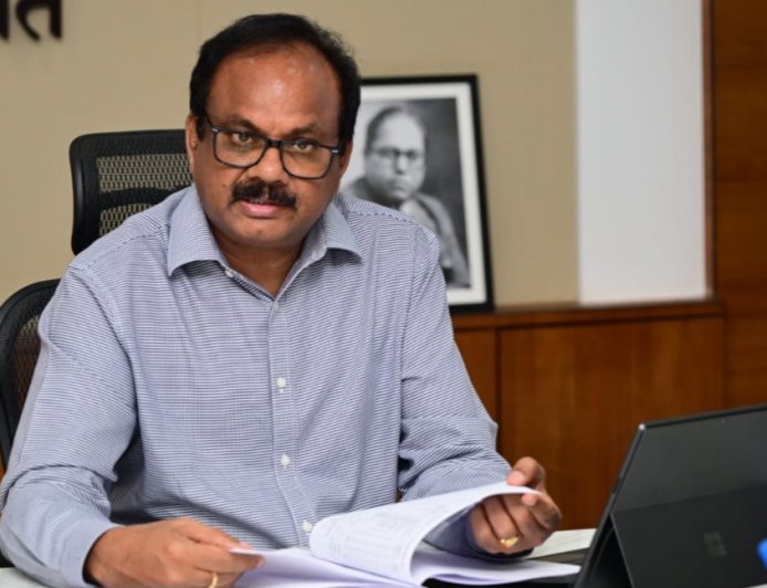 హోటల్లు, రెస్టారెంట్లలో  సర్వీస్ ఛార్జీలు వసూలు చేయరాదు