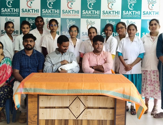 ఫ్రీ మెచ్యూర్  శిశువుకు  ప్రాణం పోసిన కందుకూరు శక్తి చిల్డ్రన్ హాస్పిటల్